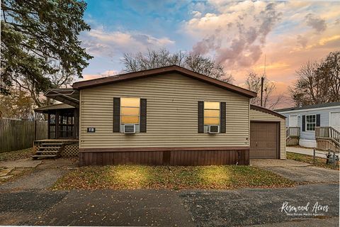 Tiny photo for 1425 N. Arthur Burch N Arthur Burch Dr Drive, Bourbonnais, IL 60914 (MLS # 12522846)