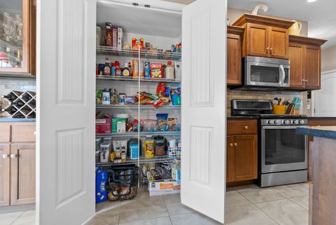 Tiny photo for 1520 Stoneroller Circle, Bloomington, IL 61705 (MLS # 12307356)