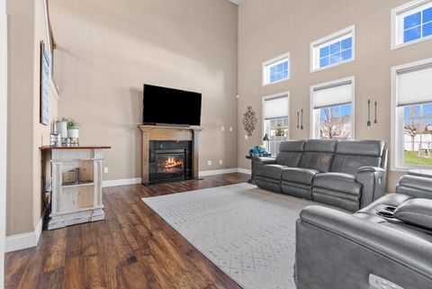 Tiny photo for 1520 Stoneroller Circle, Bloomington, IL 61705 (MLS # 12307356)