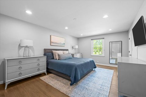 Tiny photo for 2705 Cherry Lane, Northbrook, IL 60062 (MLS # 12626422)