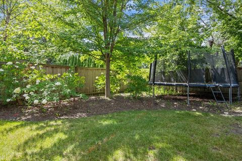 Tiny photo for 2705 Cherry Lane, Northbrook, IL 60062 (MLS # 12626422)