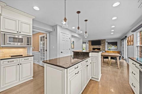 Tiny photo for 2705 Cherry Lane, Northbrook, IL 60062 (MLS # 12626422)