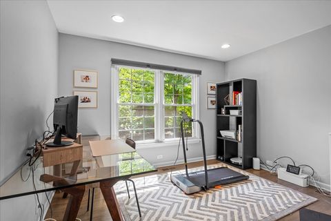 Tiny photo for 2705 Cherry Lane, Northbrook, IL 60062 (MLS # 12626422)