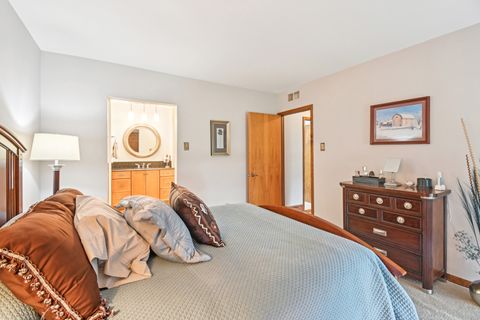 Tiny photo for 562 Kathleen Street, Gilberts, IL 60136 (MLS # 12617761)