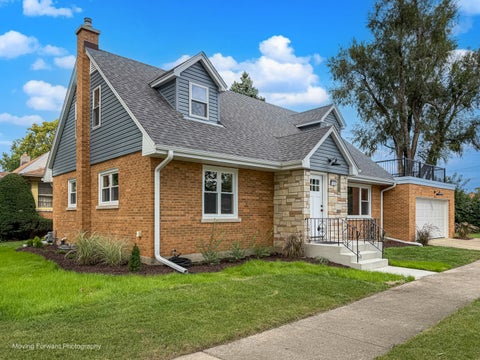 Tiny photo for 725 Hull Avenue, Westchester, IL 60154 (MLS # 12768510)