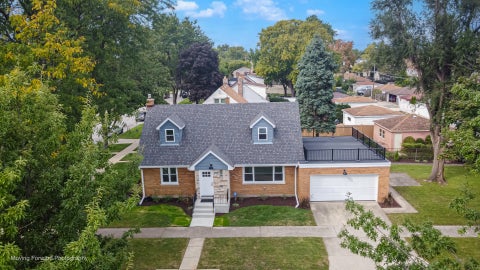 Photo of 725 Hull Avenue, Westchester, IL 60154 (MLS # 12768510)