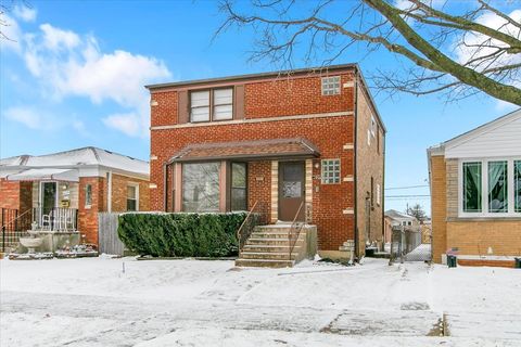 Tiny photo for 6226 N Springfield Avenue, Chicago, IL 60659 (MLS # 12549150)