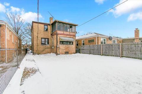 Tiny photo for 6226 N Springfield Avenue, Chicago, IL 60659 (MLS # 12549150)