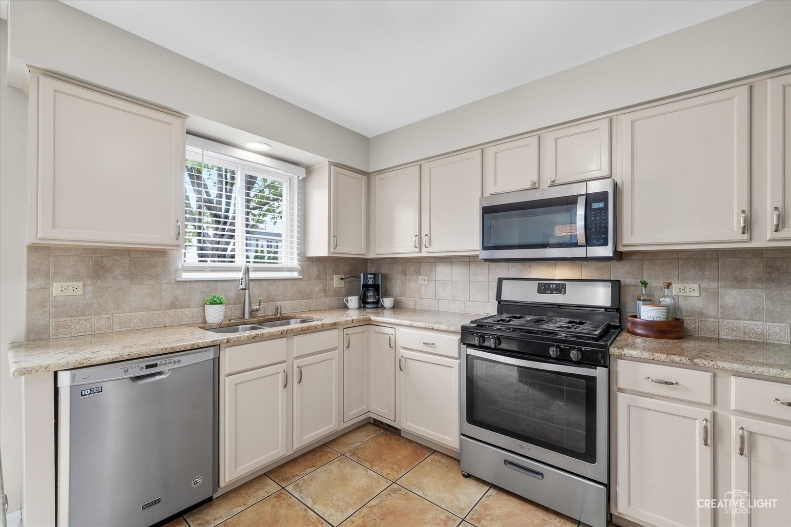 2844 Bluewater Circle