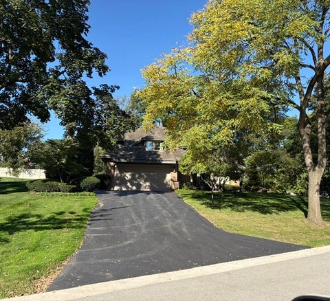 Tiny photo for 101 Ann Street, Clarendon Hills, IL 60514 (MLS # 12790346)