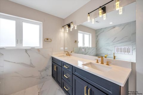 Tiny photo for 7715 W Balmoral Avenue, Chicago, IL 60656 (MLS # 12529397)