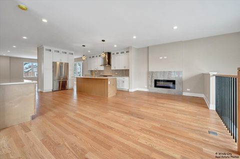 Tiny photo for 7715 W Balmoral Avenue, Chicago, IL 60656 (MLS # 12529397)