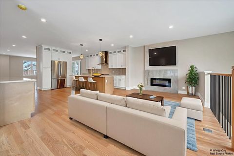 Tiny photo for 7715 W Balmoral Avenue, Chicago, IL 60656 (MLS # 12529397)