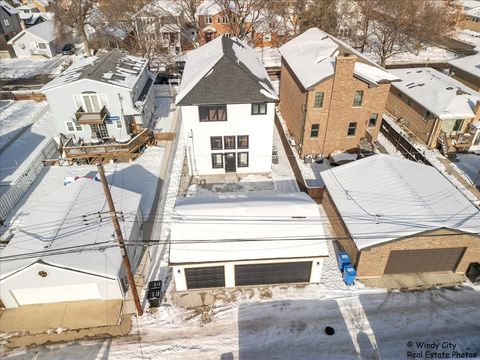 Tiny photo for 7715 W Balmoral Avenue, Chicago, IL 60656 (MLS # 12529397)