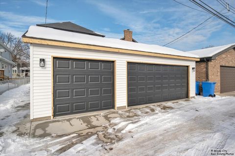 Tiny photo for 7715 W Balmoral Avenue, Chicago, IL 60656 (MLS # 12529397)