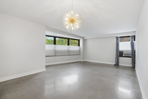 Tiny photo for 5050 S East End Avenue #1E, Chicago, IL 60615 (MLS # 12725289)