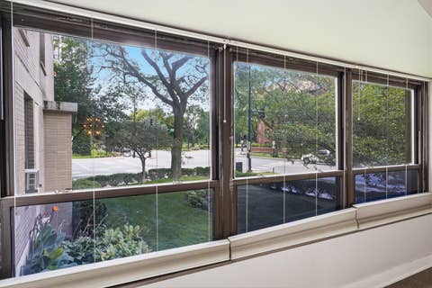 Tiny photo for 5050 S East End Avenue #1E, Chicago, IL 60615 (MLS # 12725289)