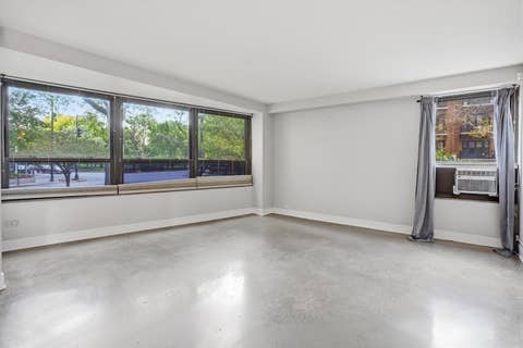 Tiny photo for 5050 S East End Avenue #1E, Chicago, IL 60615 (MLS # 12725289)