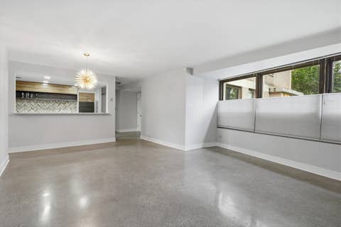 Tiny photo for 5050 S East End Avenue #1E, Chicago, IL 60615 (MLS # 12725289)