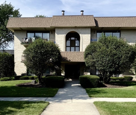 Photo of 7428 W 153rd Street #2, Orland Park, IL 60462 (MLS # 12754367)