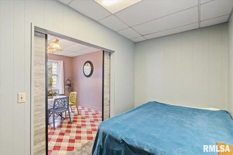 Tiny photo for 1505 W 14TH Street, Davenport, IA 52804 (MLS # QC4267838)