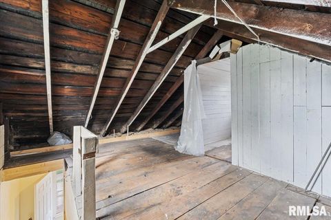 Tiny photo for 1505 W 14TH Street, Davenport, IA 52804 (MLS # QC4267838)