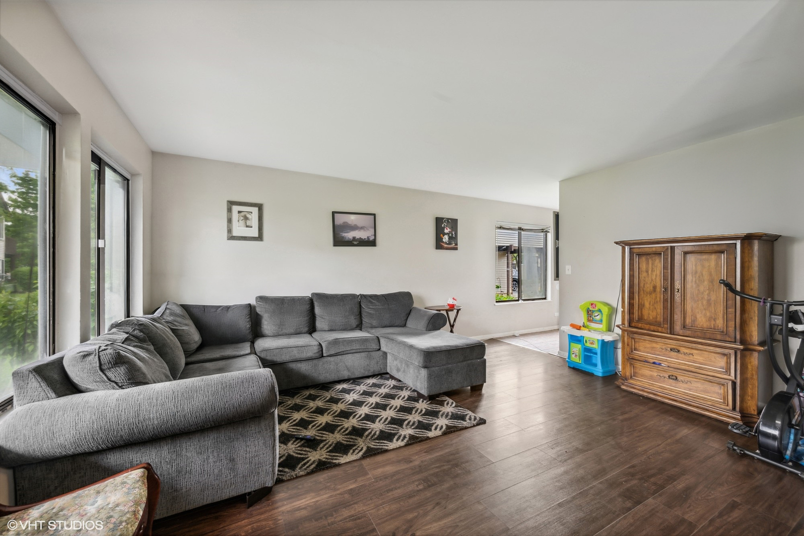 1340 Kingsbury Drive 2