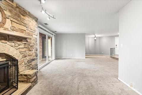 Tiny photo for 194 Grove Avenue #A, Des Plaines, IL 60016 (MLS # 12553445)