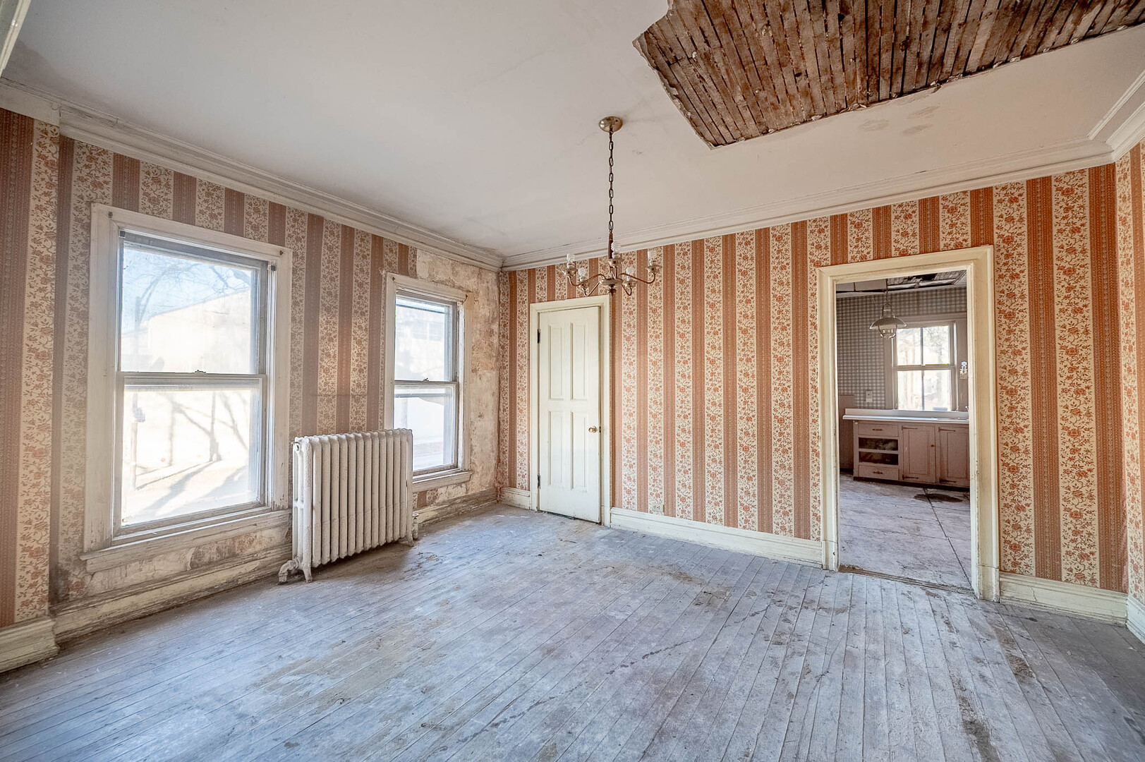 11301 S Cottage Grove Avenue