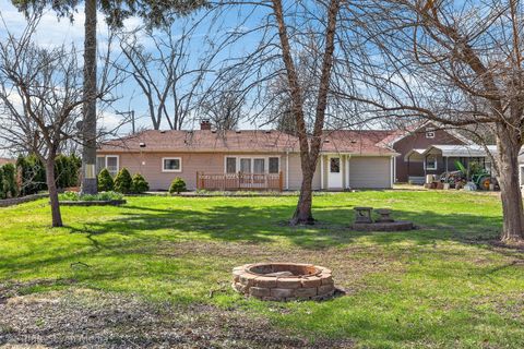 Tiny photo for 132 Harvey Avenue, Wood Dale, IL 60191 (MLS # 12611889)