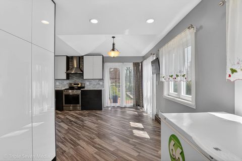 Tiny photo for 132 Harvey Avenue, Wood Dale, IL 60191 (MLS # 12611889)