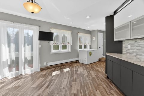 Tiny photo for 132 Harvey Avenue, Wood Dale, IL 60191 (MLS # 12611889)