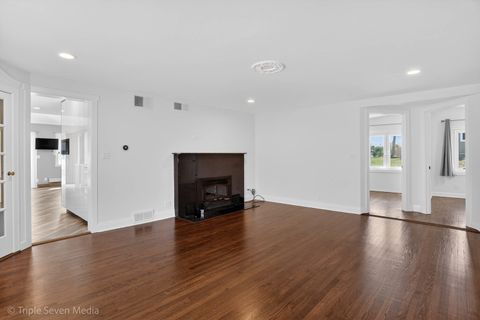 Tiny photo for 132 Harvey Avenue, Wood Dale, IL 60191 (MLS # 12611889)