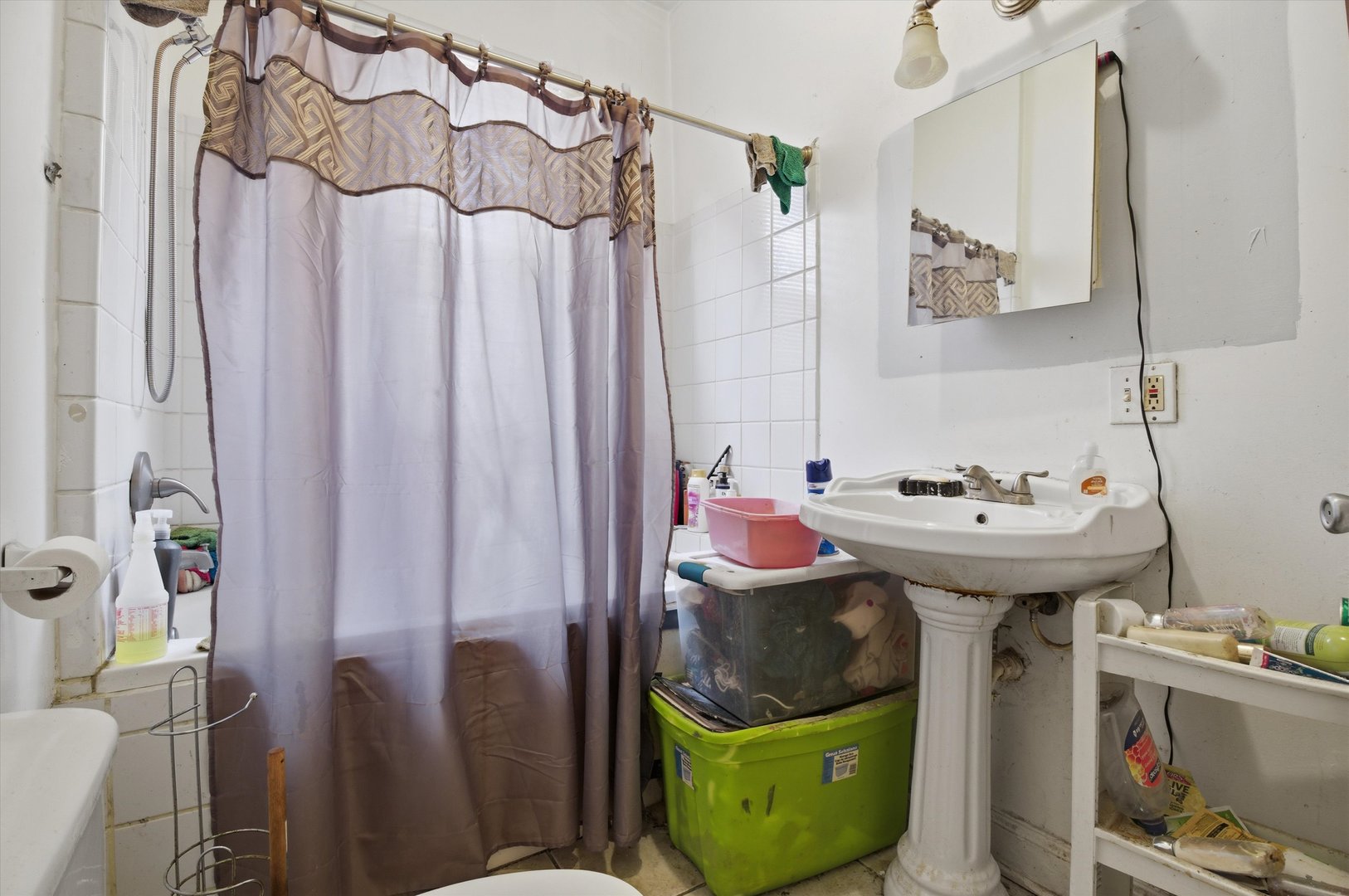 6648 S Oakley Avenue