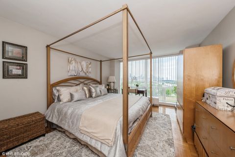 Tiny photo for 601 E 32nd Street #PH5, Chicago, IL 60616 (MLS # 12401334)