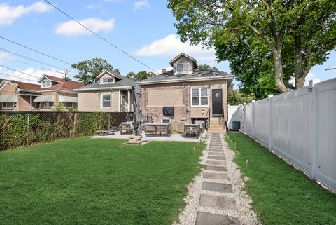 Tiny photo for 7658 S Wabash Avenue, Chicago, IL 60619 (MLS # 12463346)