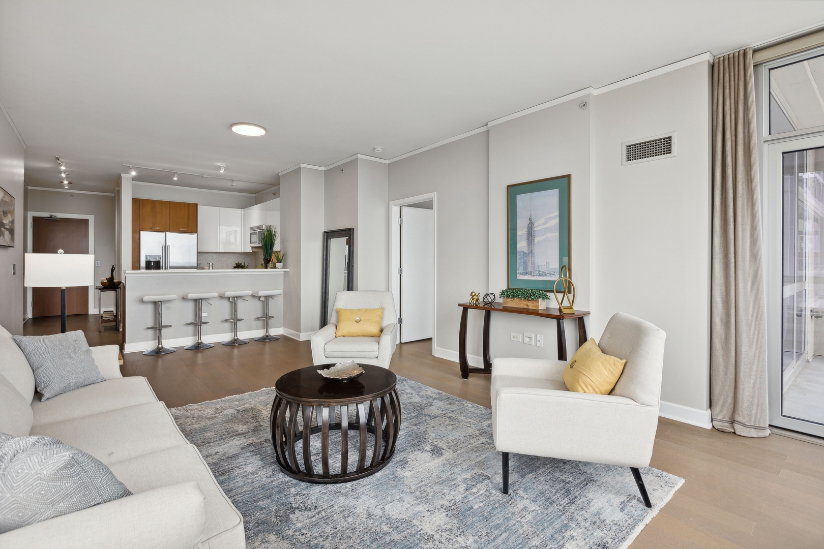 1901 S Calumet Avenue 2806