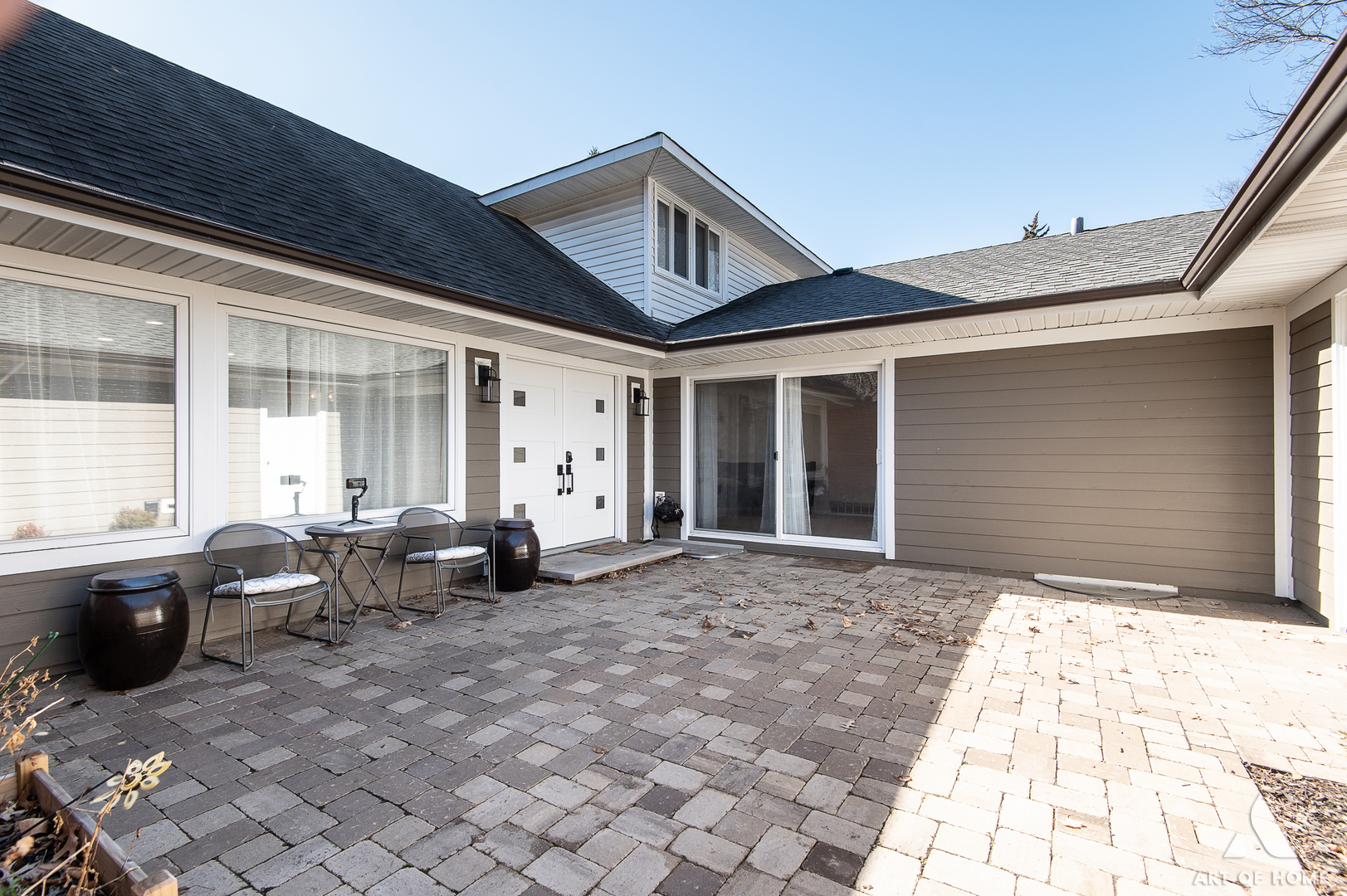 2 Stuart On Oxford Street