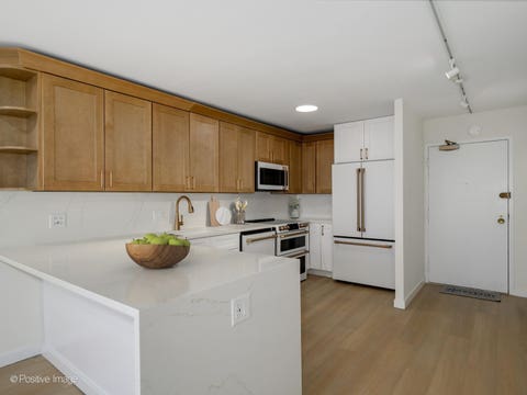 Tiny photo for 5415 N Sheridan Road #5015, Chicago, IL 60640 (MLS # 12706648)