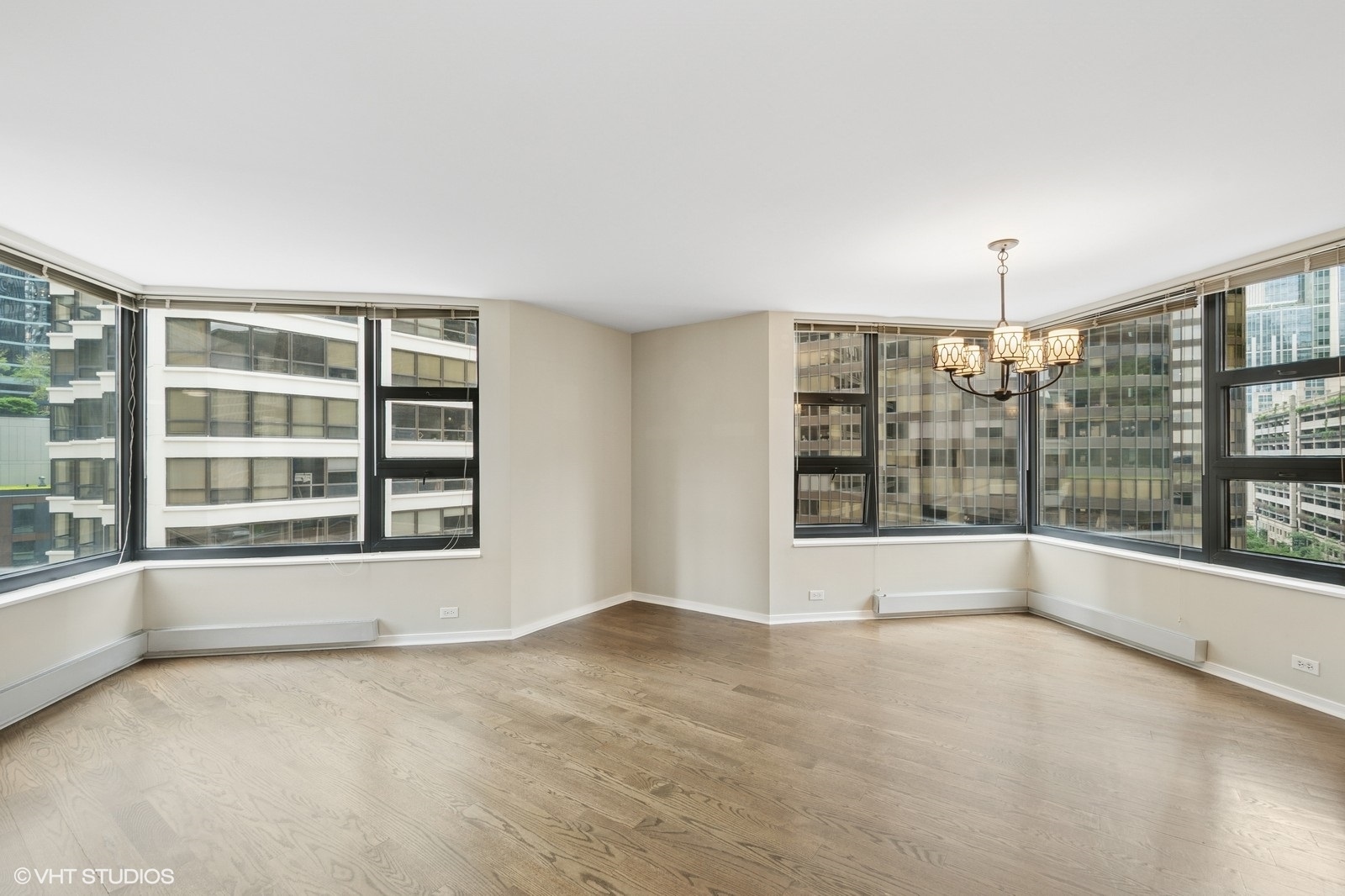 401 E Ontario Street 702