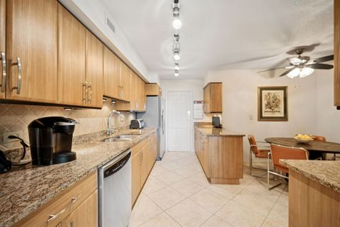 Tiny photo for 1671 Mission Hills Road #501, Northbrook, IL 60062 (MLS # 12412515)