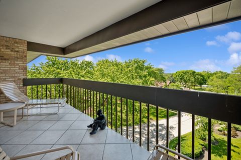 Tiny photo for 1671 Mission Hills Road #501, Northbrook, IL 60062 (MLS # 12412515)