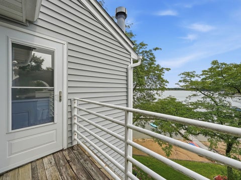 Tiny photo for 26435 N Ridge Court, Mundelein, IL 60060 (MLS # 12748925)