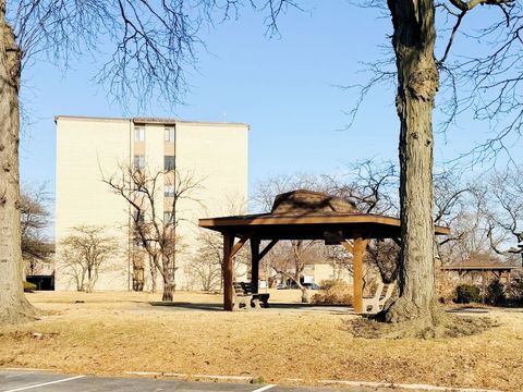 Tiny photo for 9725 S Karlov Avenue #601, Oak Lawn, IL 60453 (MLS # 12568608)