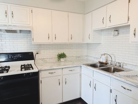 Tiny photo for 9725 S Karlov Avenue #601, Oak Lawn, IL 60453 (MLS # 12568608)