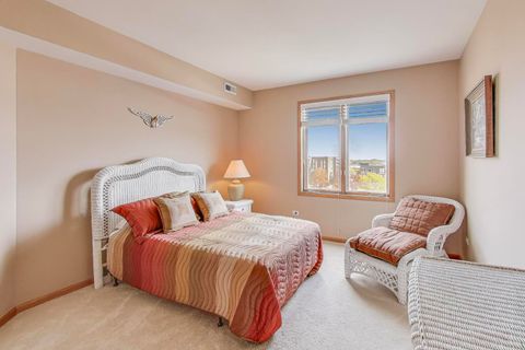 Tiny photo for 2260 S Grace Street #402, Lombard, IL 60148 (MLS # 12496237)