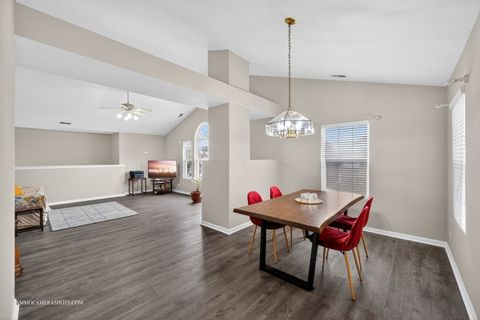 Tiny photo for 2850 Stonewater Drive #0, Naperville, IL 60564 (MLS # 12534030)