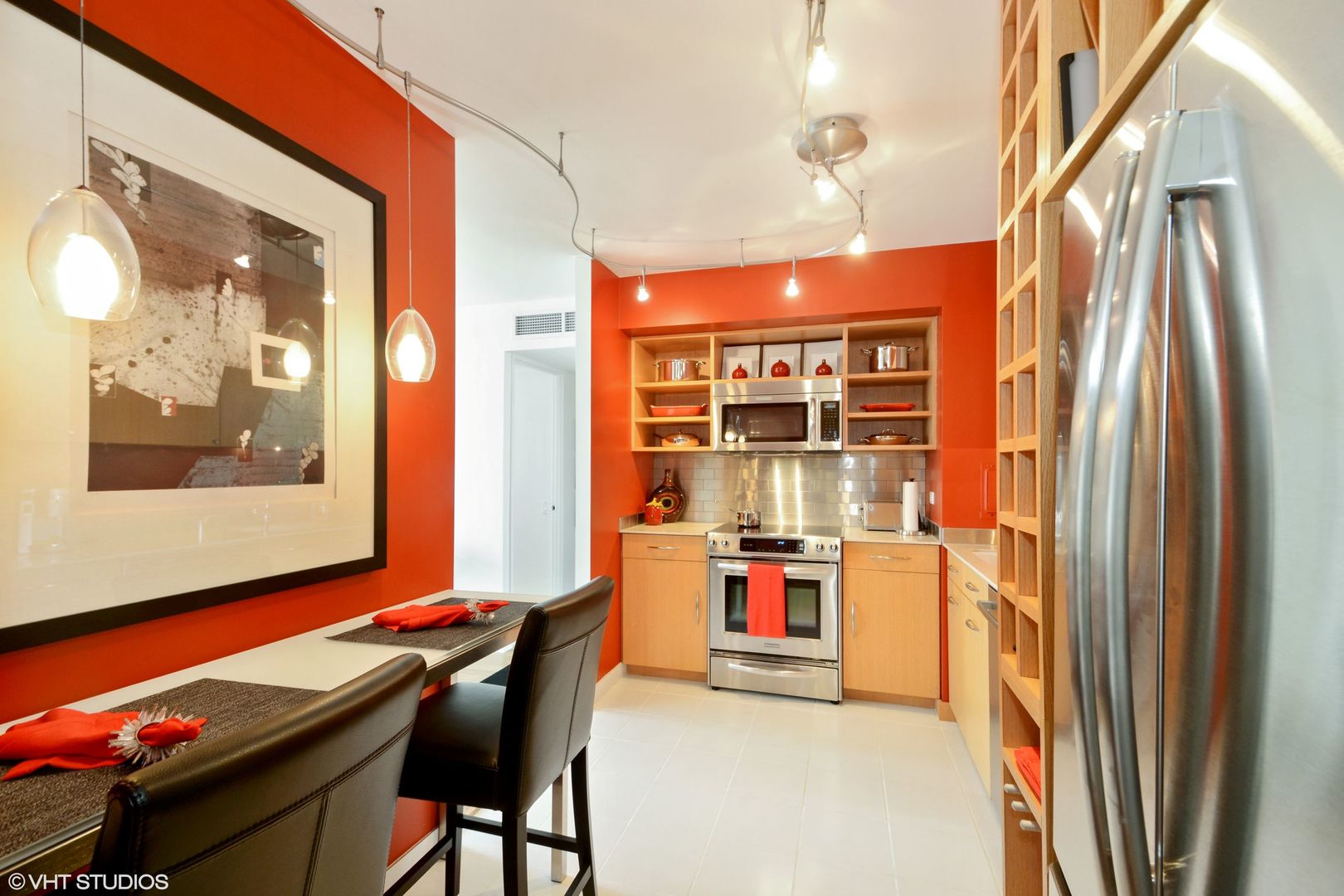 260 E Chestnut Street 2603