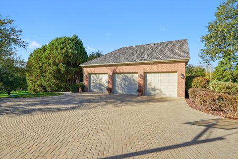 Tiny photo for 510 W Lancaster Court, Inverness, IL 60010 (MLS # 12497681)
