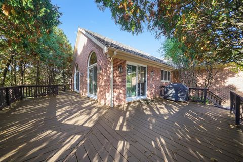 Tiny photo for 510 W Lancaster Court, Inverness, IL 60010 (MLS # 12497681)